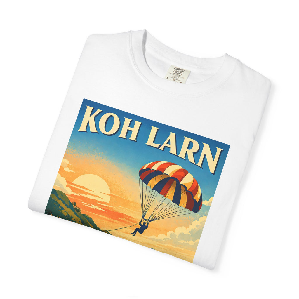 Koh Larn Parasailing Vintage Travel Poster T-Shirt  | Thailand Beach Souvenir Tee
